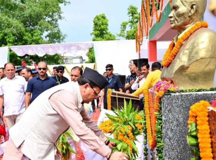 मुख्यमंत्री ने खटीमा में शहीद राज्य आंदोलनकारियों को दी श्रद्धांजलि