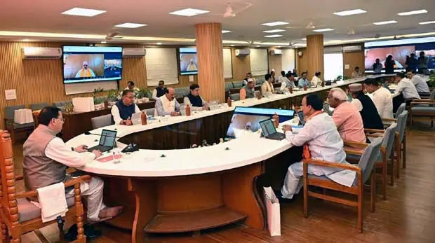 मुख्यमंत्री धामी की अध्यक्षता में हुई कैबिनेट बैठक, कई महत्वपूर्ण प्रस्तावों को मंजूरी 