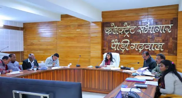 Paudi: मतदान केंद्रों से जुड़े 22 प्रस्तावों पर राजनीतिक दलों के प्रतिनिधियों ने जताई सहमति