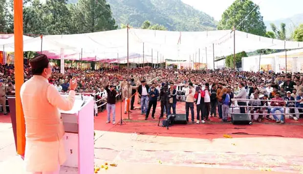 मुख्यमंत्री ने बर्नीगाड़ (कुंवा) को 217 करोड़ के लागत से 38 विकास कार्यों का किया शिलान्यास 